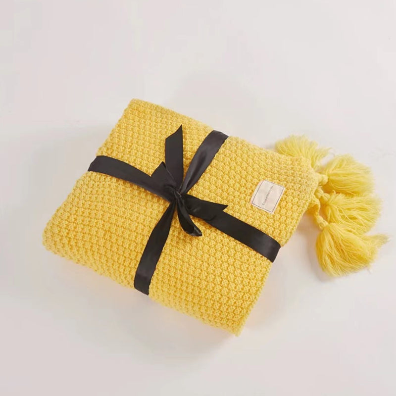 Cilinea Tassel Knitted Blanket