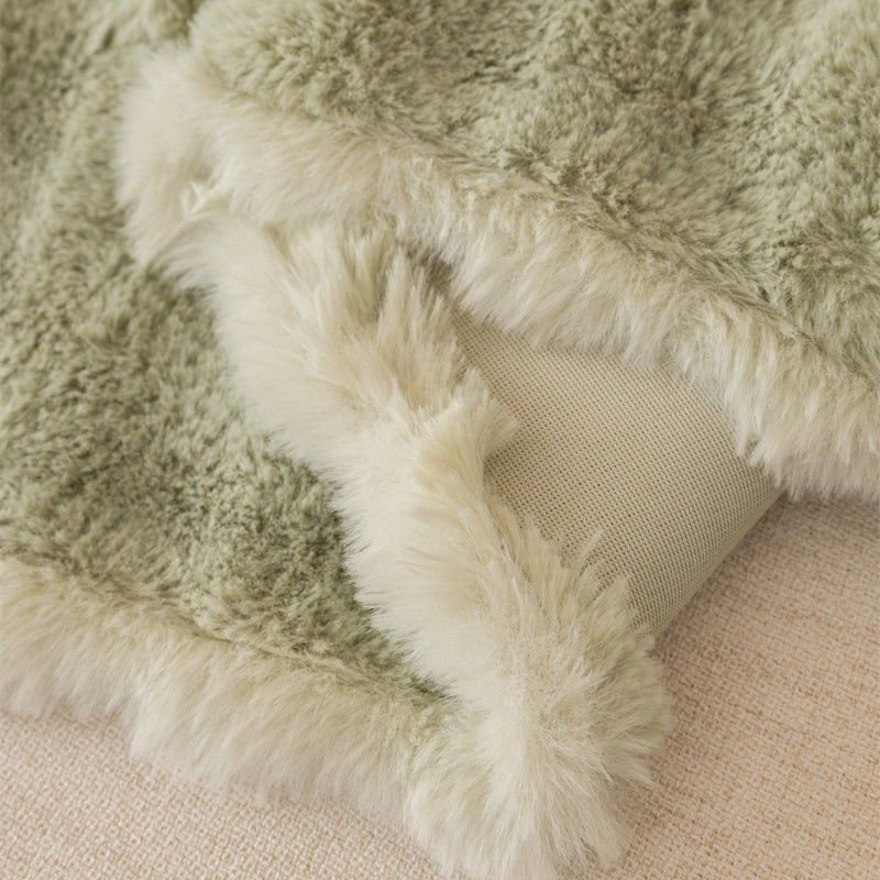 Cilinea Plush Cream Style Sofa Cover